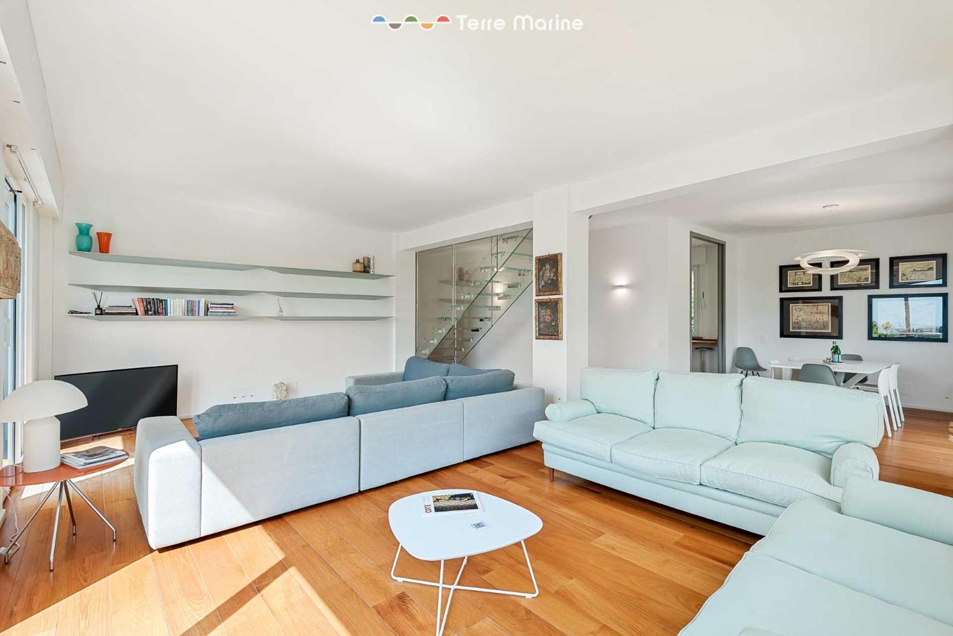 Apartment Bay View Home, Terremarine